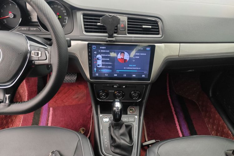 大众 朗行 2017款 180TSI DSG舒适版中控内饰16