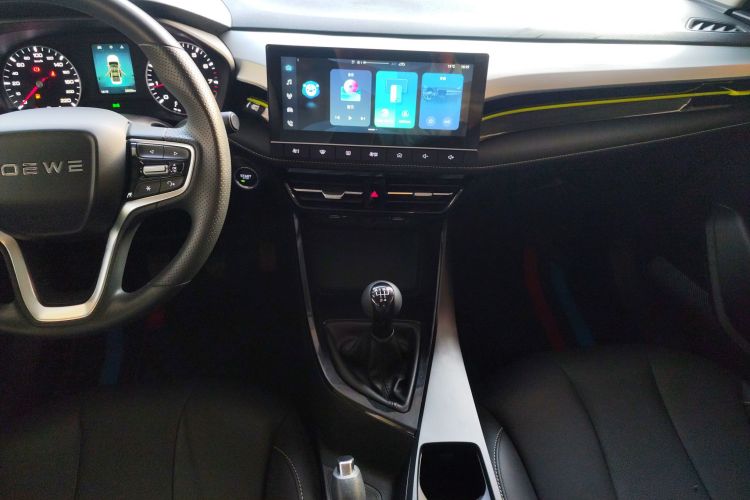 荣威i5 2021款 1.5L 手动钻石版中控内饰16