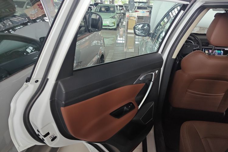 吉利汽车 博越 2021款 1.8TD DCT两驱亚运版中控内饰7008