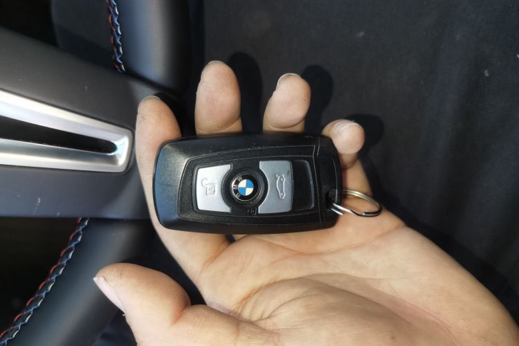 宝马3系 2016款 320Li 进取型中控内饰7001