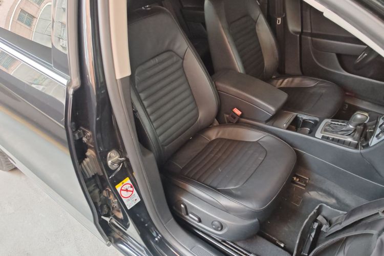 大众 迈腾 2015款 1.8TSI 领先型局部细节41