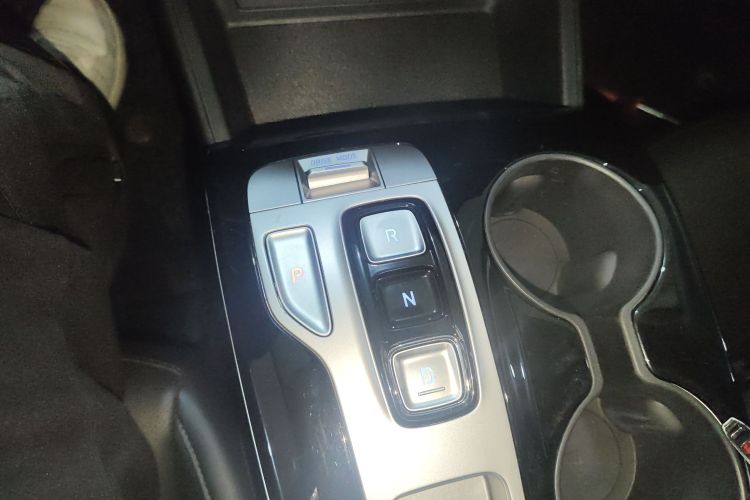 现代 2023款 途胜L 1.5T 自动两驱DLX豪华版中控内饰18