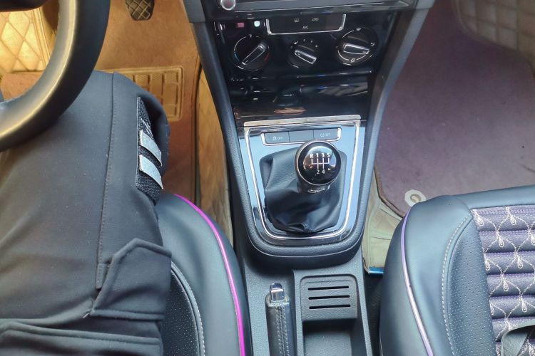 大众 宝来 2015款 质惠版 1.6L 手动舒适型局部细节18