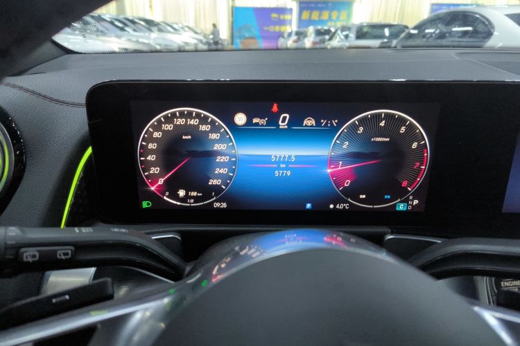 奔驰GLB 2025款 GLB 220 动感型局部细节14