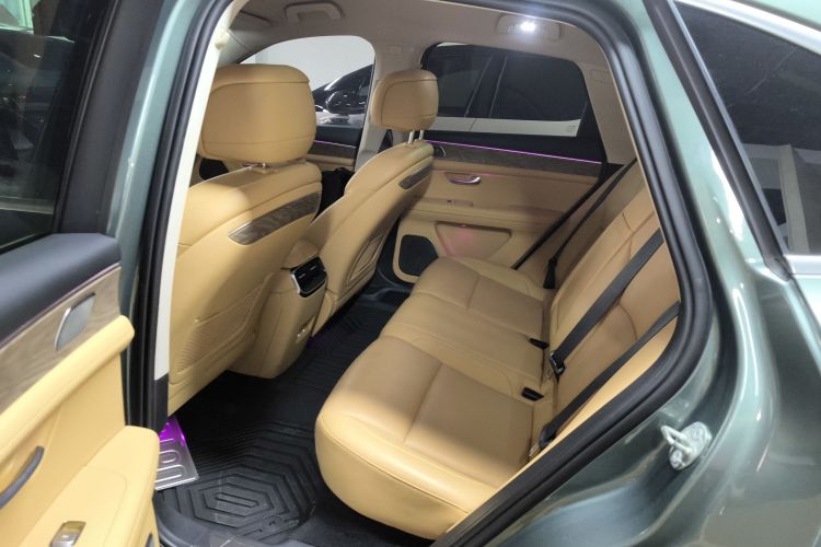 鸿蒙智行 问界M5 2022款 增程四驱旗舰版中控内饰7004