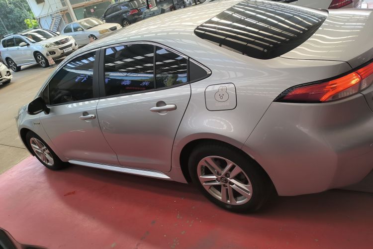 丰田 雷凌 2021款 双擎 1.8H E-CVT豪华版车身外观6003