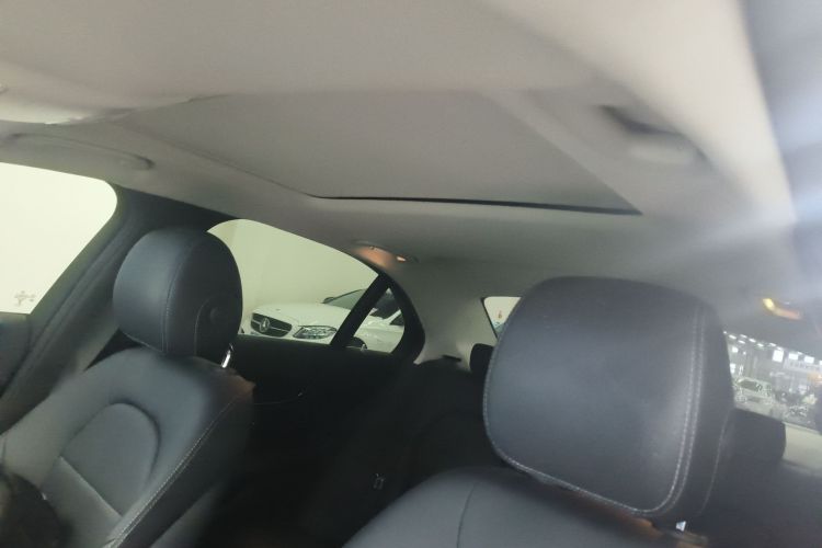 奔驰C级 2017款 C 180 L 运动版中控内饰22