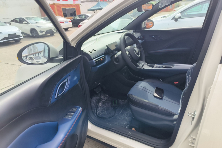 比亚迪 海鸥 2025款 智驾版 305km 活力版中控内饰20