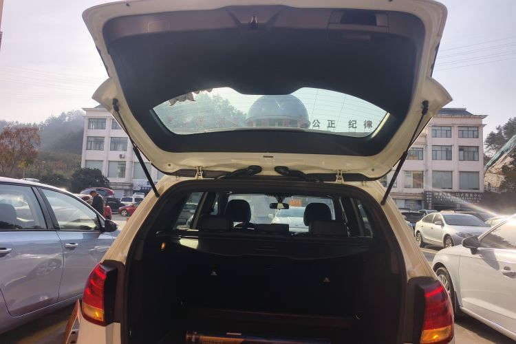 奔驰B级 2017款 B 200 动感型机舱底盘23