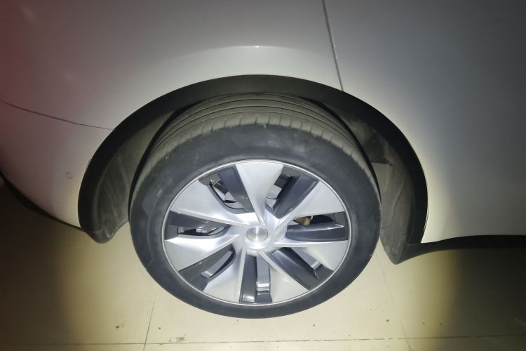 特斯拉 Model Y 2022款 长续航全轮驱动版车身外观6008