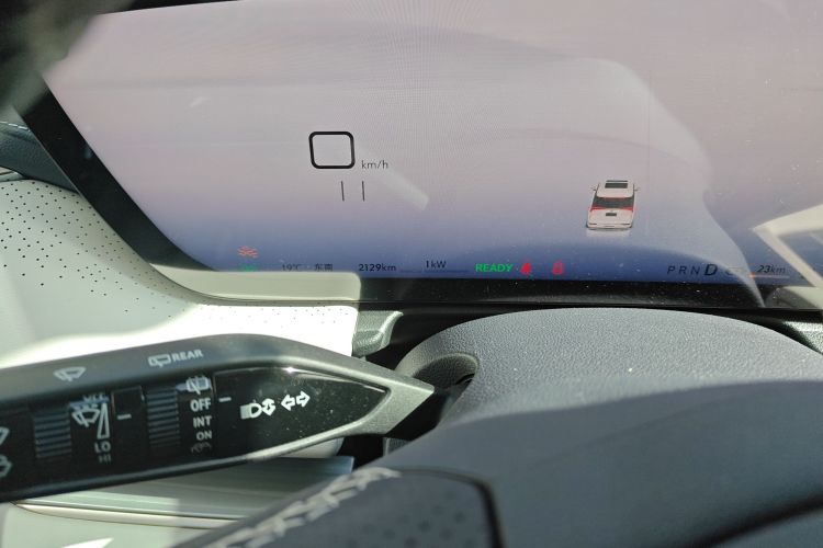 别克GL8新能源 2026款 陆尊 尊享版中控内饰15