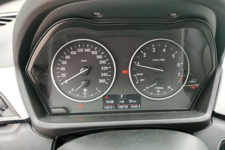 宝马X1 2016款 sDrive18Li 时尚型中控内饰14