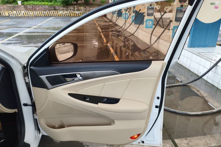 长安 逸动 2016款 1.6L 自动风尚型中控内饰42