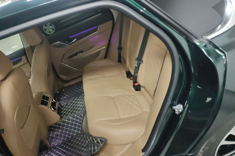 捷豹XFL 2022款 XFL 2.0T P250 两驱尊享豪华版中控内饰7004