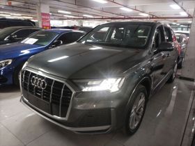 奥迪Q7 2021款 45 TFSI quattro S line运动型