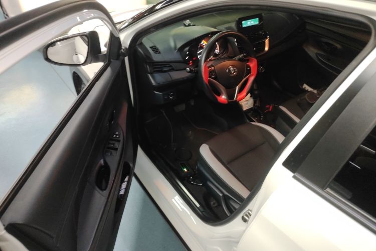 丰田 YARiS L 致炫 2022款 致炫X 1.5L CVT领先PLUS版中控内饰7003