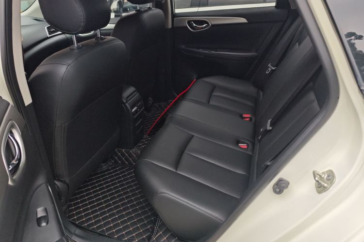 日产 轩逸 2021款 经典 1.6XE CVT专享版中控内饰21