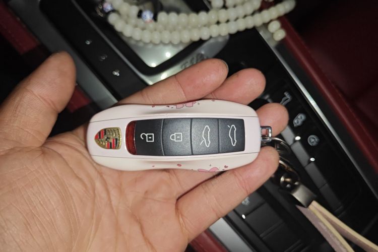 保时捷718 2018款 Cayman 2.0T中控内饰11