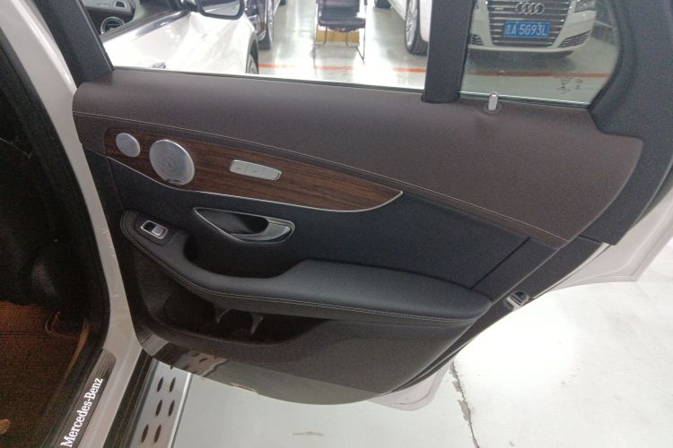 奔驰GLC 2021款 GLC 300 L 4MATIC 动感型中控内饰45