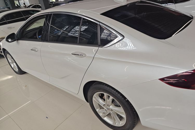 别克 君威 2024款 25T 超享版车身外观6003