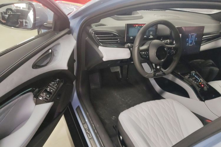 比亚迪 海豹 2022款 700km 长续航后驱版中控内饰20