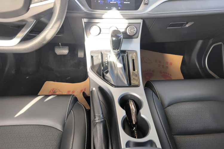 吉利汽车 帝豪 2021款 UP 1.5L CVT舒适型中控内饰18