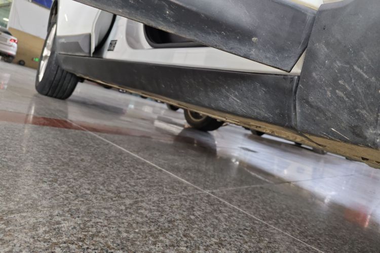 吉利汽车 帝豪GS 2016款 运动版 1.8L 自动领尚型局部细节9001