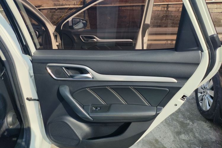 名爵 MG6 2019款 20T 自动运动版中控内饰45