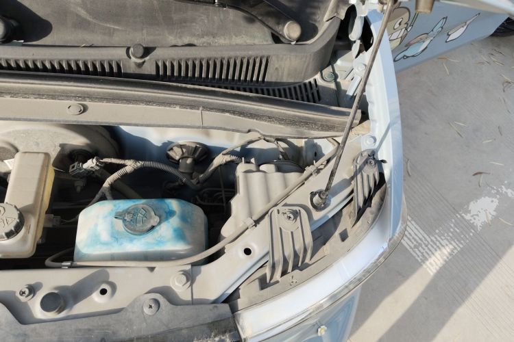 五菱汽车 宏光MINIEV 2022款 轻松款 磷酸铁锂局部细节9007