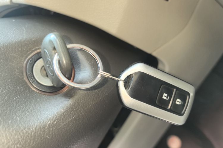 丰田 逸致 2015款 180E CVT跨界版中控内饰7001