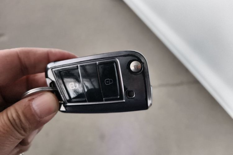 大众 高尔夫 2019款 280TSI DSG豪华型 国VI中控内饰11