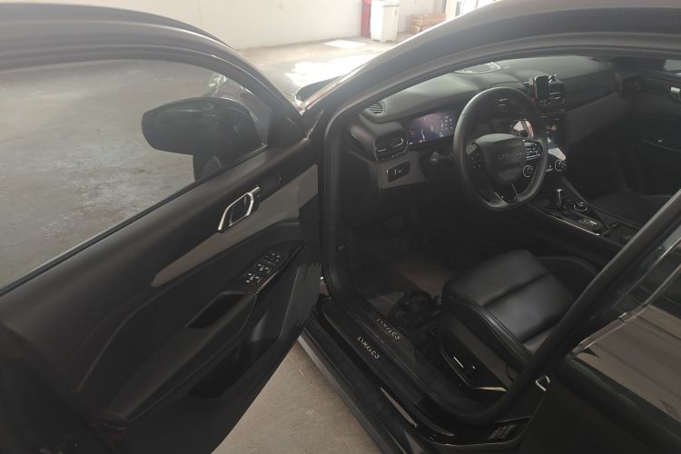 领克03 2022款 1.5TD DCT劲Plus中控内饰20