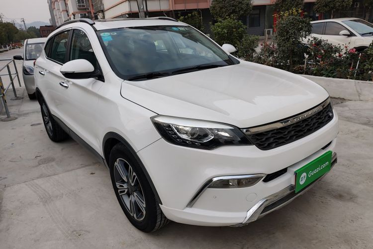 猎豹汽车 猎豹CS10 2015款 2.0T 手动卓越型车身外观3