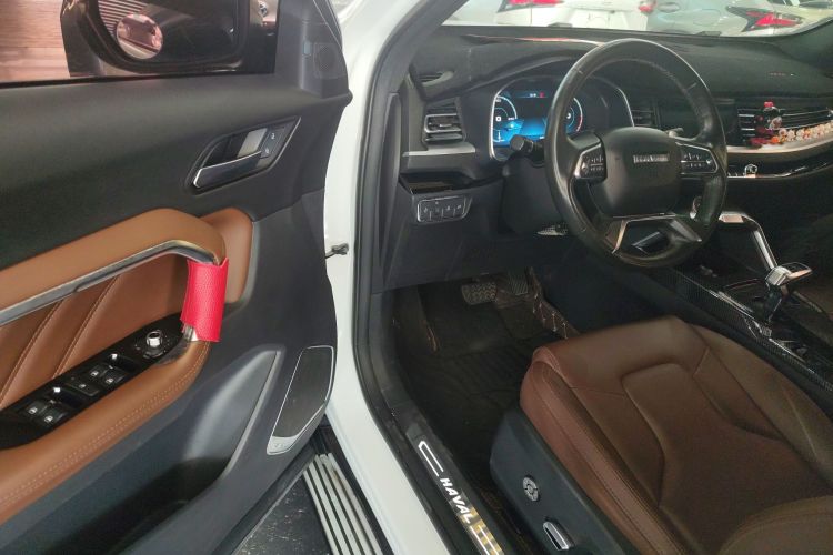 哈弗H6 2017款 红标 2.0T 自动两驱领尚型中控内饰7003