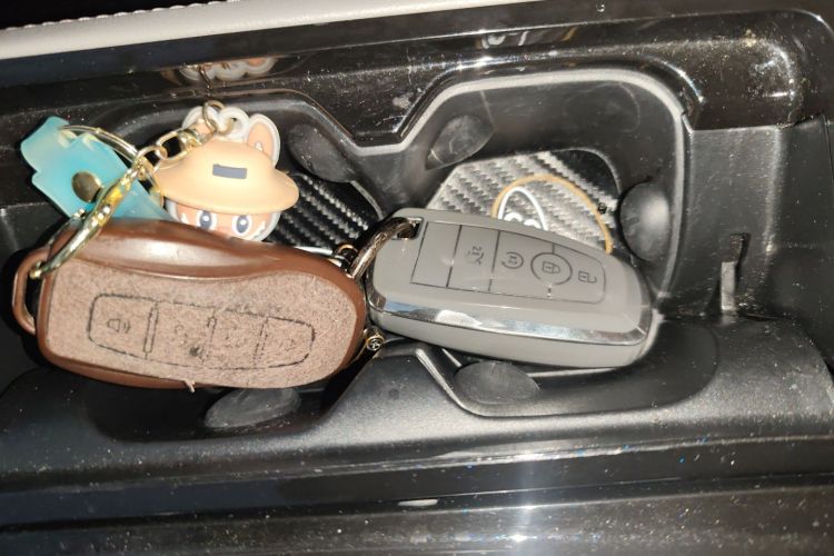 福特 领裕 2021款 EcoBoost 225 铂领型 7座中控内饰11