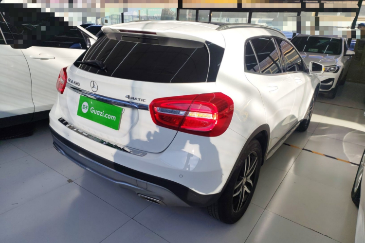 奔驰GLA 2016款 GLA 220 4MATIC 时尚型车身外观6005