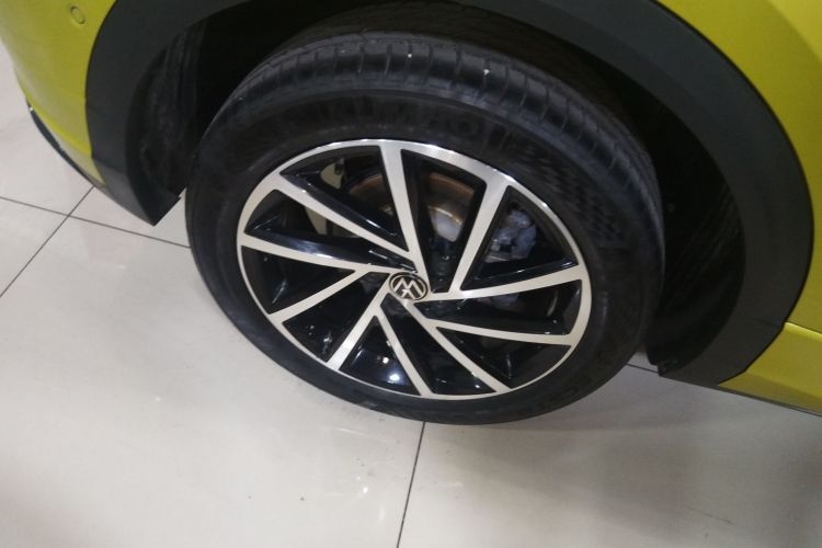 大众 T-ROC探歌 2023款 300TSI DSG两驱星光版车身外观6002