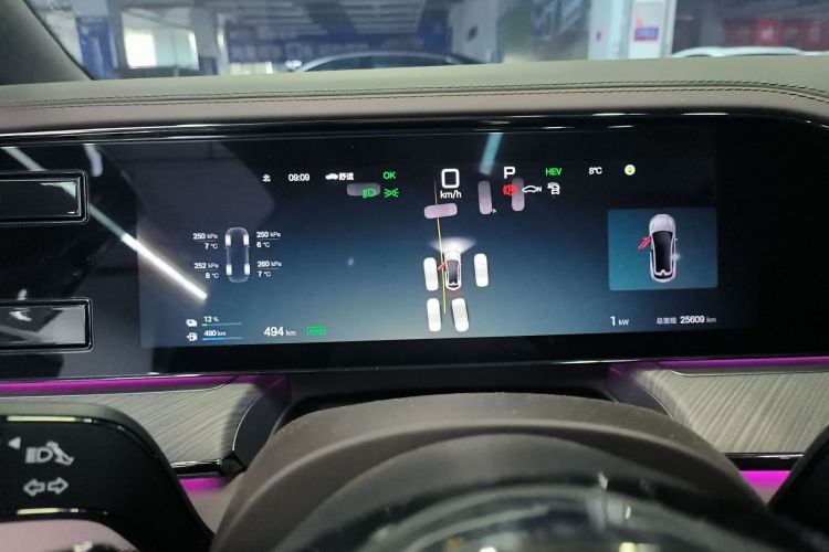 腾势Z9GT 2024款 1100四驱Ultra版中控内饰14