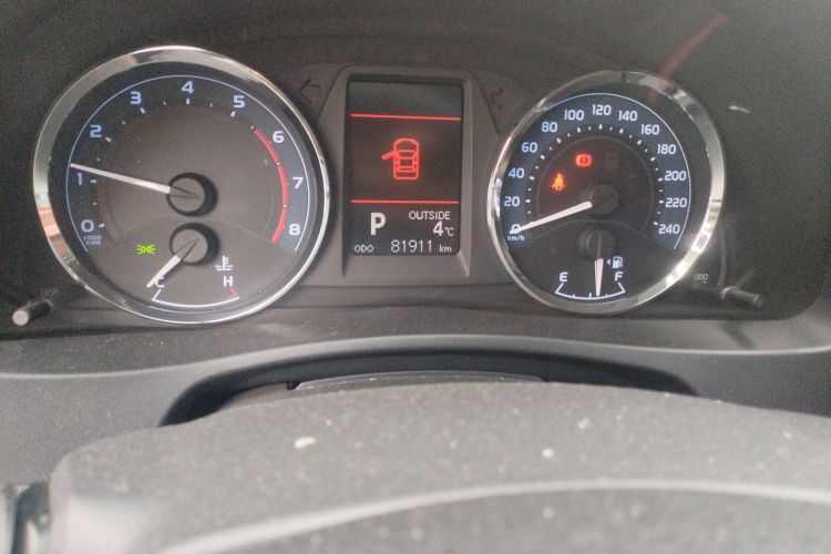 丰田 卡罗拉 2017款 改款 1.2T S-CVT GL-i中控内饰15