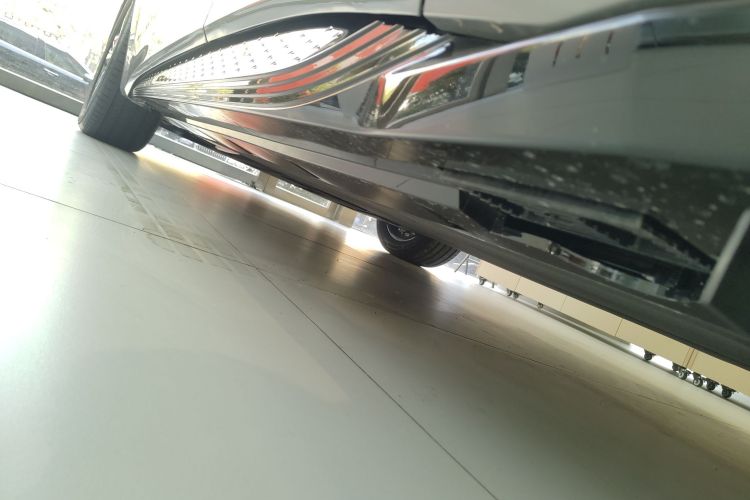 红旗EH7 2025款 600 智选版局部细节9002