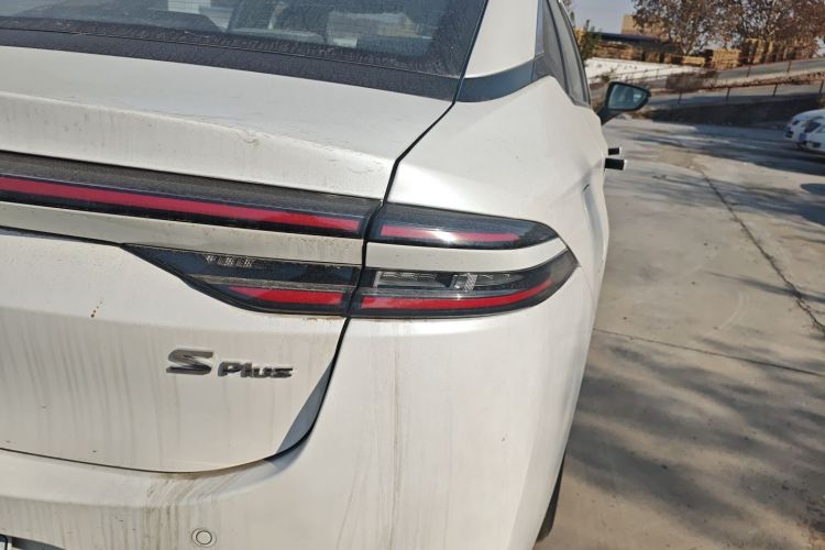 埃安 AION S Plus 2023款 70 乐享版 三元锂车身外观6006