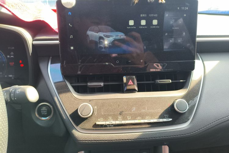 丰田 锋兰达 2023款 2.0L CVT领先版中控内饰16