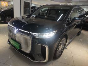 岚图汽车 岚图梦想家 2025款 PHEV 四驱旗舰鲲鹏版