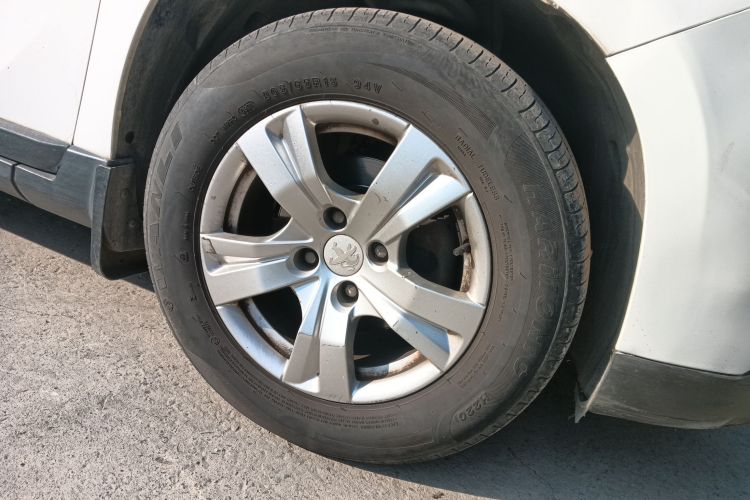 标致2008 2015款 1.6L 自动玩酷版车身外观10