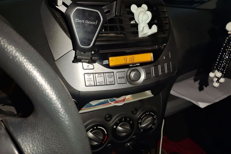 铃木 奥拓 2013款 1.0L 手动豪华型中控内饰16