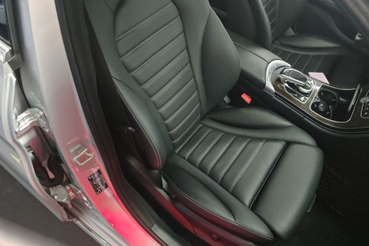 奔驰C级 2016款 C 200 L局部细节41