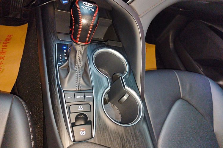 丰田 凯美瑞 2023款 2.5G 豪华版局部细节18