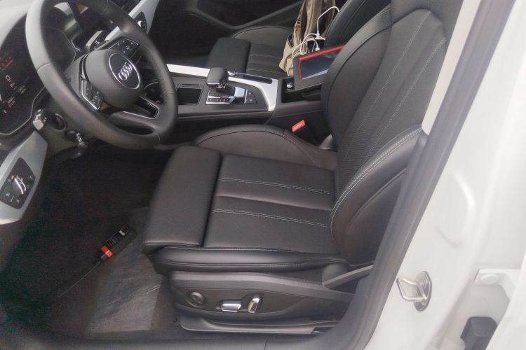 奥迪A4L 2024款 40 TFSI 时尚动感型局部细节19