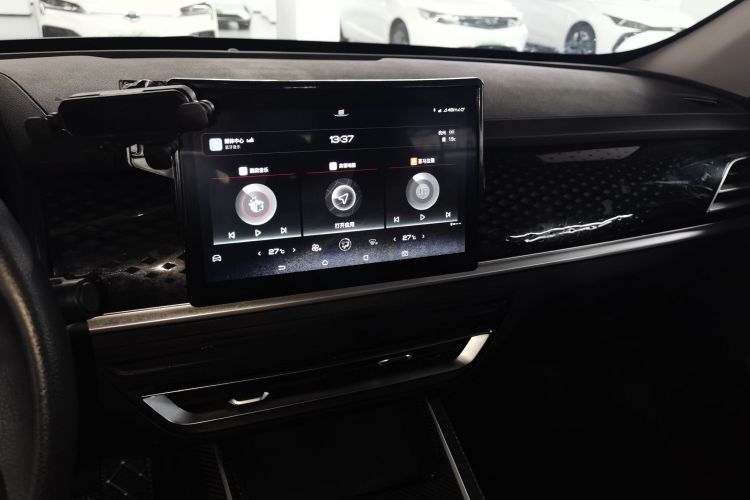 比亚迪 秦PLUS 2021款 EV 420KM 出行版中控内饰12