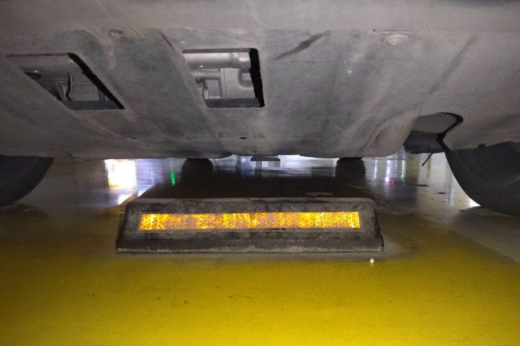 SERES赛力斯 赛力斯SF5 2020款 四驱高性能运动版局部细节9009